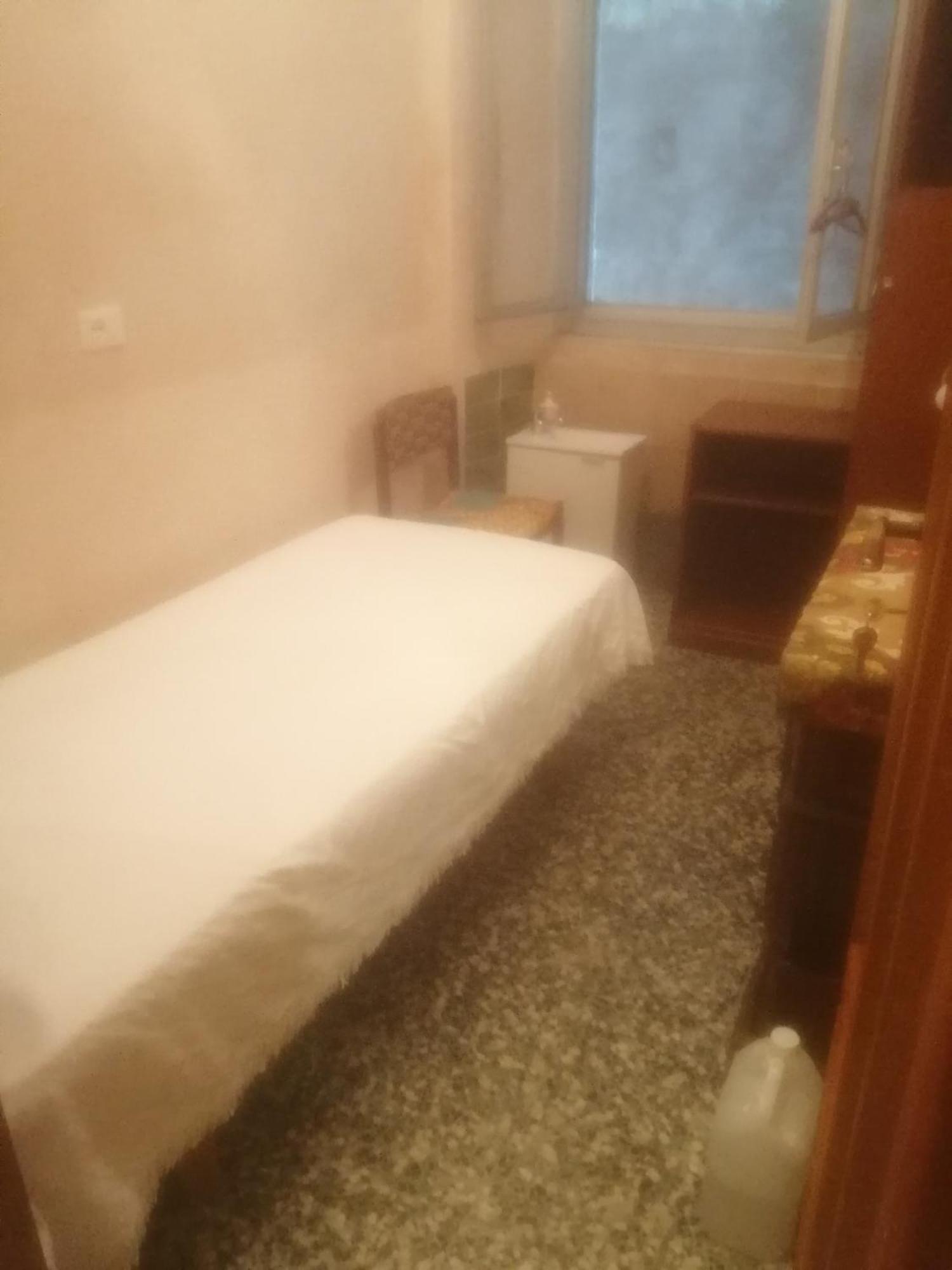 The Cat'S Rooms جنوة الغرفة الصورة